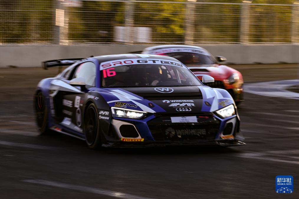 组别冠军丰, 新华社记者 组别冠军丰, 新华社记者